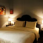 Madama Hotel
