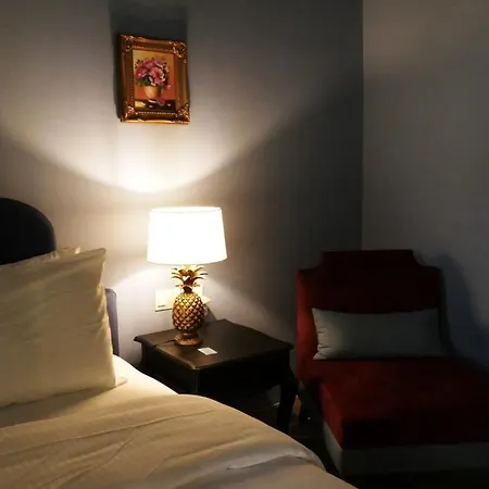Madama Hotell