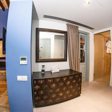 Madama Hotel 5*
