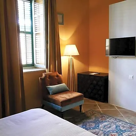 Madama Hotel 5*