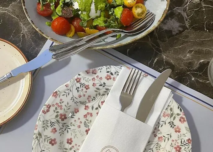 Madama Ξενοδοχείο 5*