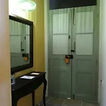 Madama 5* Λευκωσία