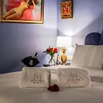 Ξενοδοχείο Madama 5*